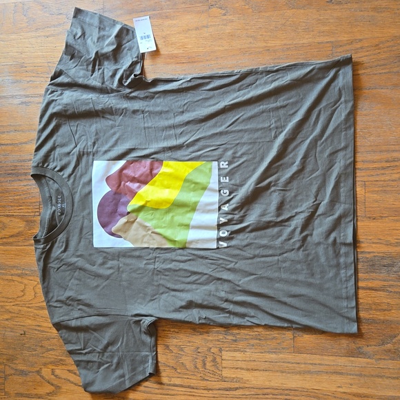NWT Men’s Voyager S/S T-Shirt in Green with Pastel Graphics. XL - Picture 1 of 5